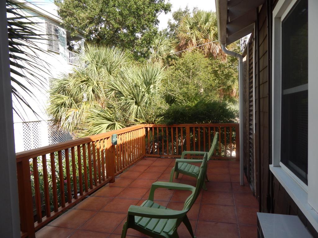 Holliday Inn Of Folly Beach Buitenkant foto