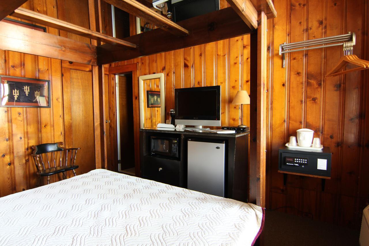 Holliday Inn Of Folly Beach Buitenkant foto