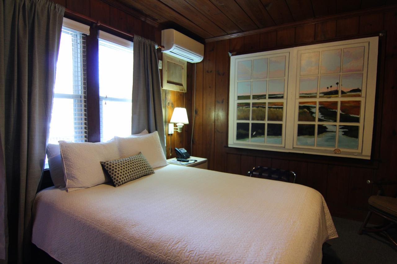 Holliday Inn Of Folly Beach Buitenkant foto
